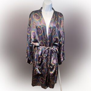 Vintage Y2K Frederick’s of Hollywood Silk Purple Paisley Short Robe